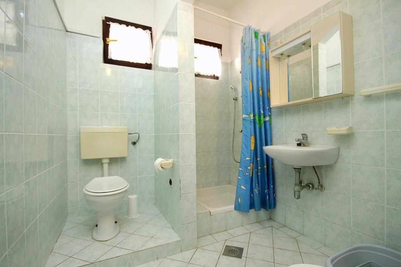 Family Friendly Seaside Apartments Vlasici, Pag - 4319 Eksteriør billede